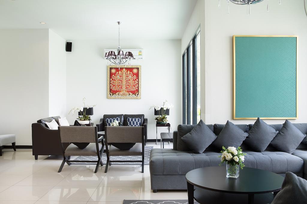 The Capital Resort @ Sukhumvit 50 Bangkok Exteriér fotografie A living room in a condominium