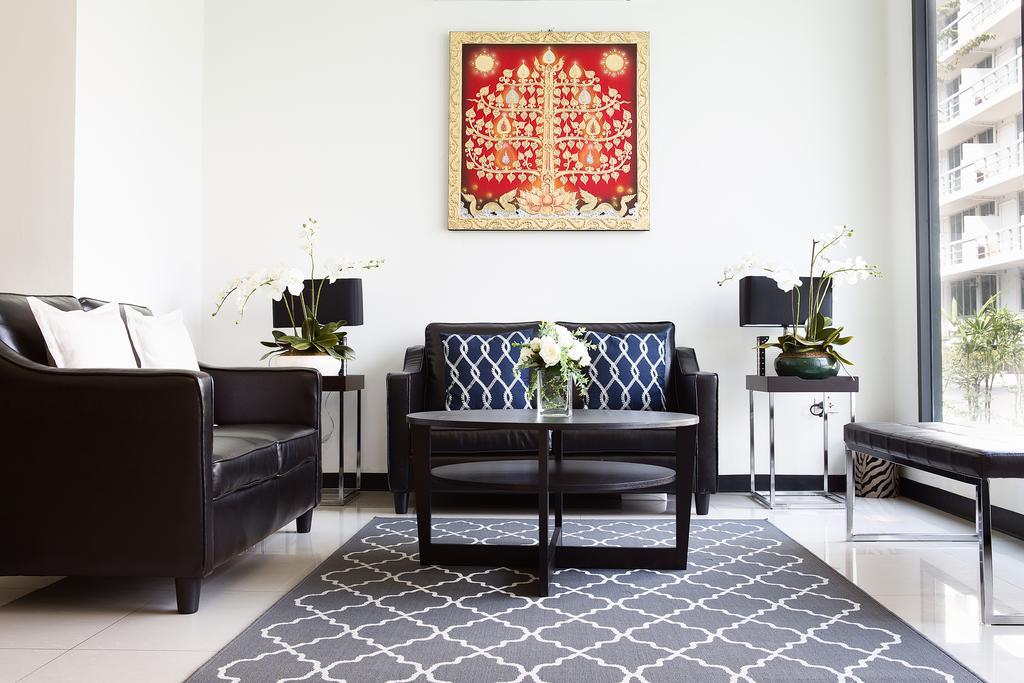 The Capital Resort @ Sukhumvit 50 Bangkok Exteriér fotografie A living room in a condominium