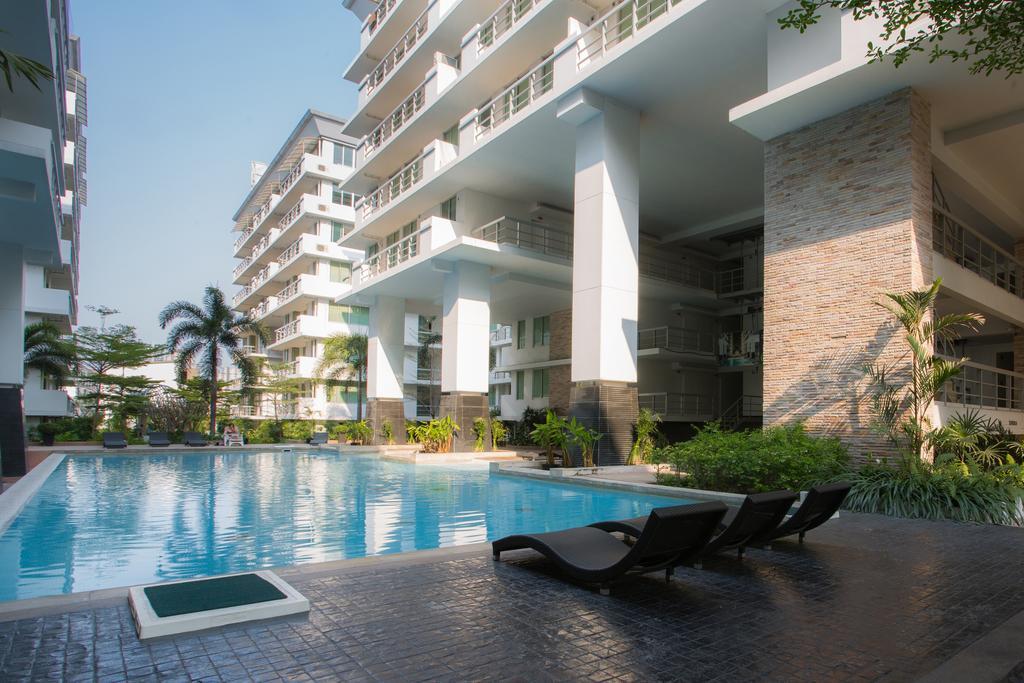 The Capital Resort @ Sukhumvit 50 Bangkok Exteriér fotografie The Panorama pool